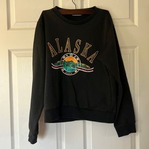 Romwe Alaska crewneck